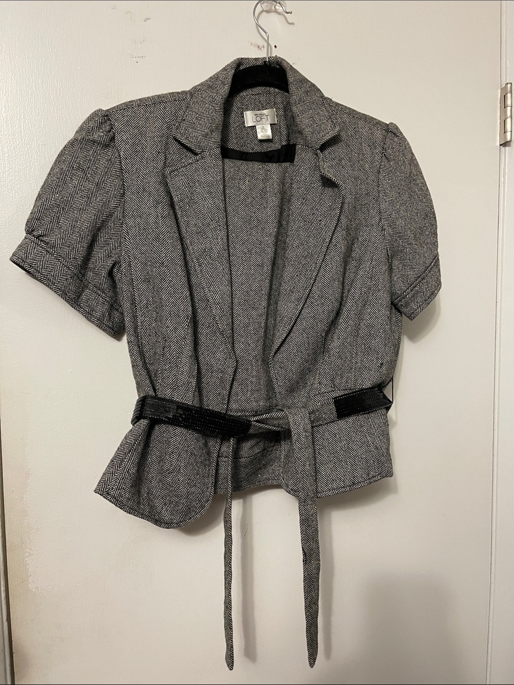 LOFT Gray Herringbone Short Sleeve Tie-Waist Blazer and pants set.